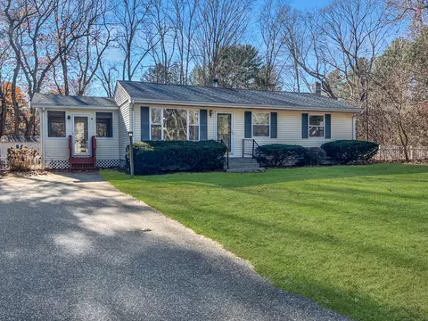 1 Polly Ave, Killingly, CT 06239