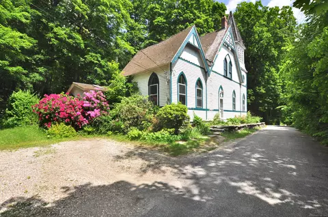 14 River Rd, Cornwall, CT 06796