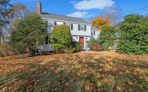 54 Adelaide Rd, Manchester, CT 06040