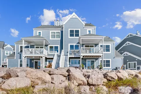 80 Cosey Beach Ave #4, East Haven, CT 06512