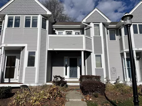 59 Old Post Rd #I4, Clinton, CT 06413