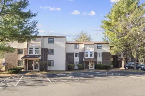 7 Padanaram Rd #H175, Danbury, CT 06811