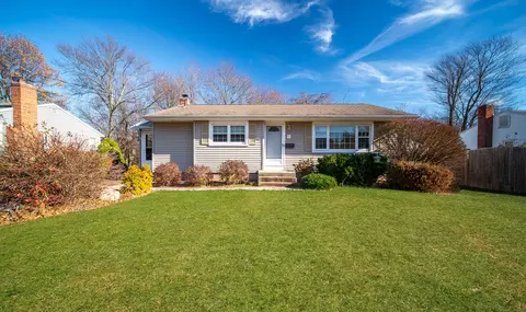 46 Avery Rd, Newington, CT 06111