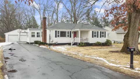 640 Matianuck Ave, Windsor, CT 06095