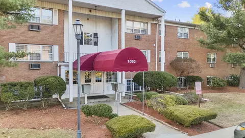 1060 New Haven Ave #11, Milford, CT 06460