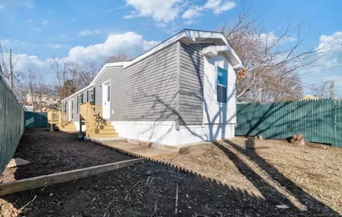 139 Lewis St #24, Naugatuck, CT 06770