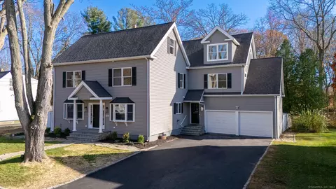 148 Szost Dr, Fairfield, CT 06824