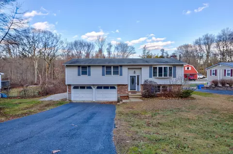 39 Turner Rd, Montville, CT 06370