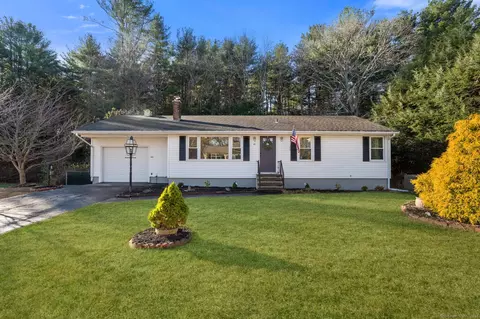49 Bonnette Ave, Thompson, CT 06277