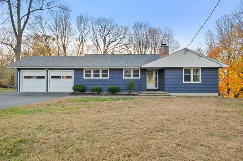 14 Wolfpits Rd, Bethel, CT 06801