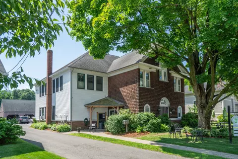 136 Main St, Wethersfield, CT 06109 photo 1
