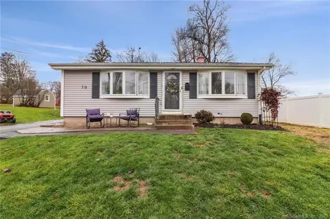 19 Eastview Rd, Southington, CT 06489
