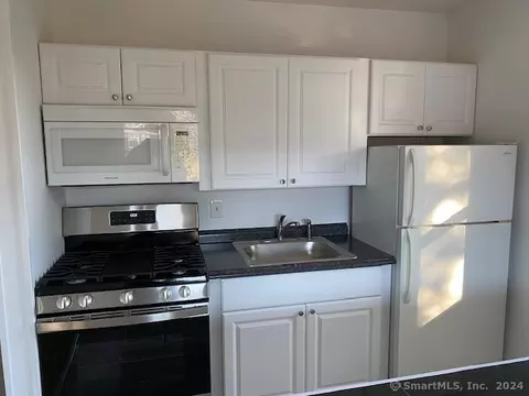 1 Walter Ave #48, Norwalk, CT 06851