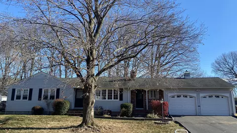 26 Jacqueline Dr, Bristol, CT 06010