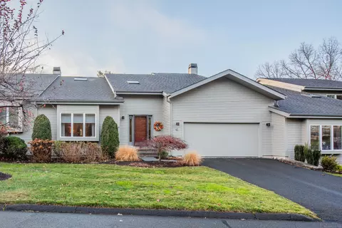 4 Gatewood #4, Avon, CT 06001