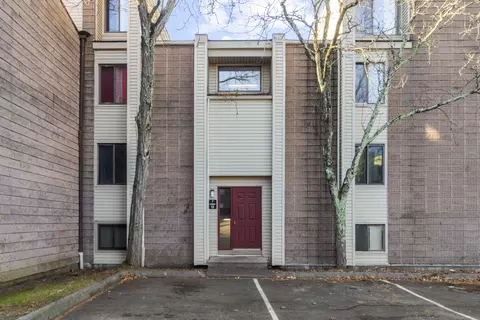 7 Burgundy Hill Ln #7, Middletown, CT 06457