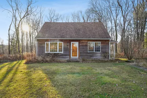 413 Cotton Hill Rd, New Hartford, CT 06057