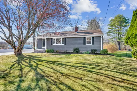 851 Newfield St, Middletown, CT 06457