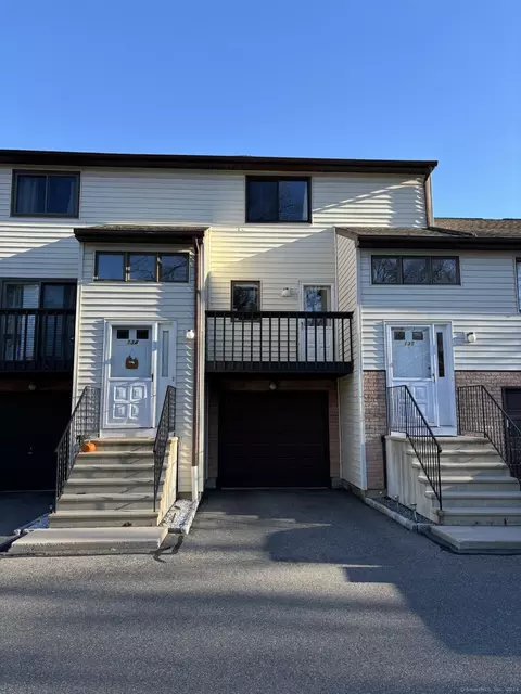 13 Oak Forest Dr #5, Manchester, CT 06042