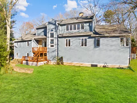 104 Mapleview Rd, Wallingford, CT 06492