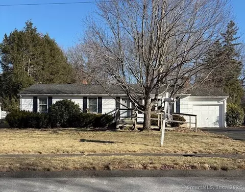 99 Fleetwood Rd, Southington, CT 06479