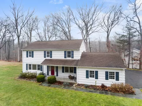 71 Michael Rd, Stamford, CT 06903