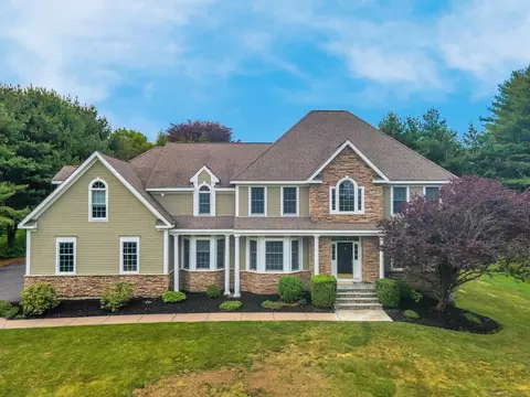 1591 Diamond Lake Rd, Glastonbury, CT 06033