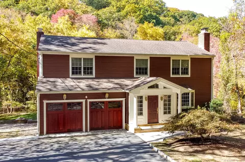 44 Chatham Rd, Stamford, CT 06903