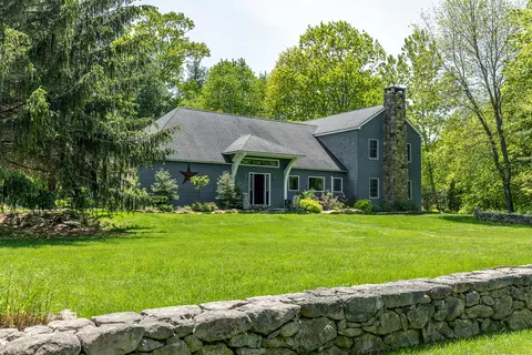 28 Headquarters Rd, Litchfield, CT 06759
