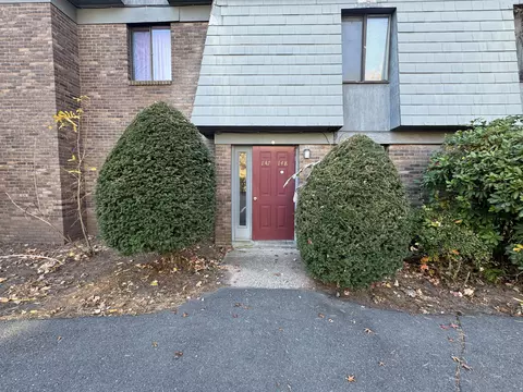 147 Trolley Crossing Ln #147, Middletown, CT 06457