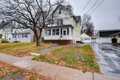 42 Richard St, West Hartford, CT 06119