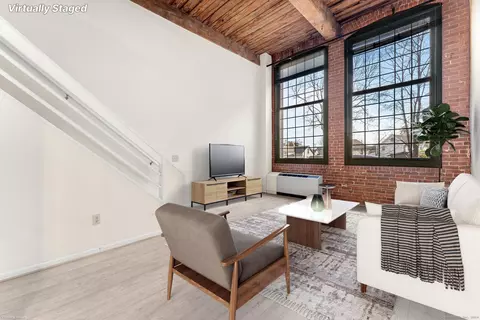 25 Grand St #122, Norwalk, CT 06851