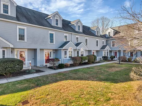 368 Meridian Street Ext #38, Groton, CT 06340