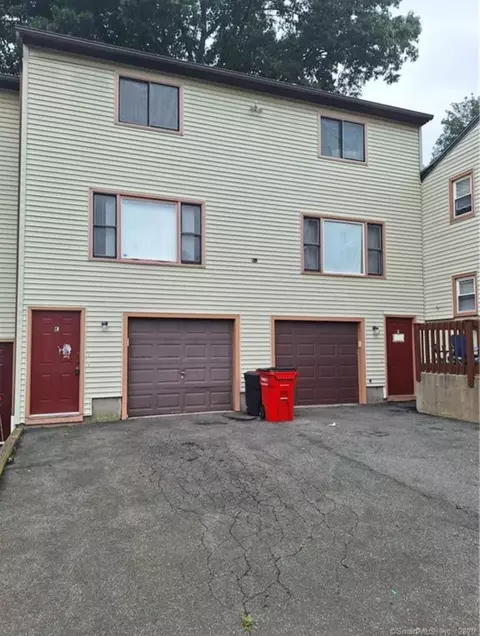 5 Allen Ct #5, Meriden, CT 06451