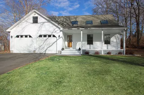 54 Old Kentwood Rd, East Haddam, CT 06423