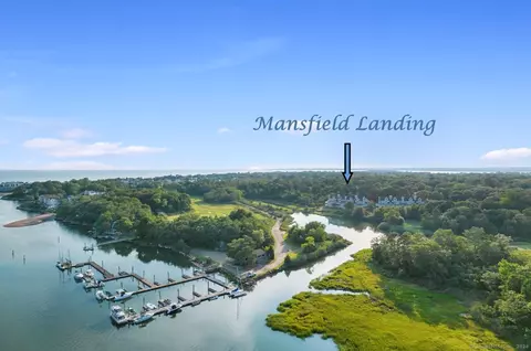233 Mansfield Grove Rd #205, East Haven, CT 06512