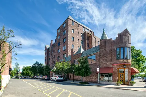 4 Lafayette Ct #4A, Greenwich, CT 06830