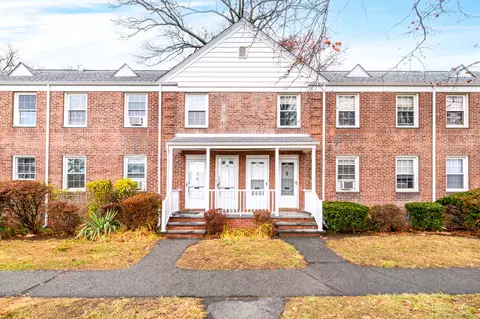 2475 Summer St #1H, Stamford, CT 06905