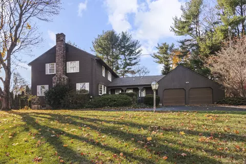 162 Christian Cir, Orange, CT 06477