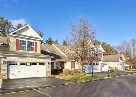 18 Watkins Dr #18, Sandy Hook, CT 06482