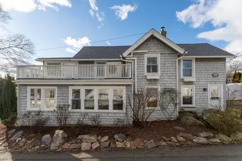 100 Beckett Ave, Branford, CT 06405