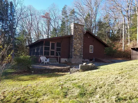 61 N Parker Rd, Marlborough, CT 06447
