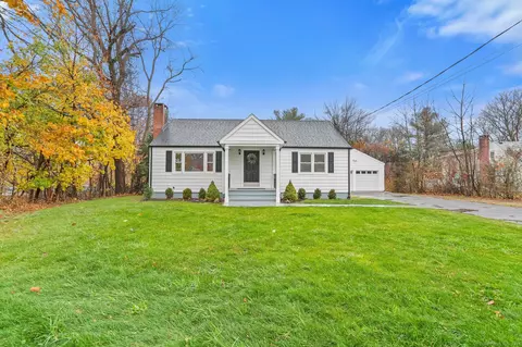 1300 Old Town Rd, Trumbull, CT 06611