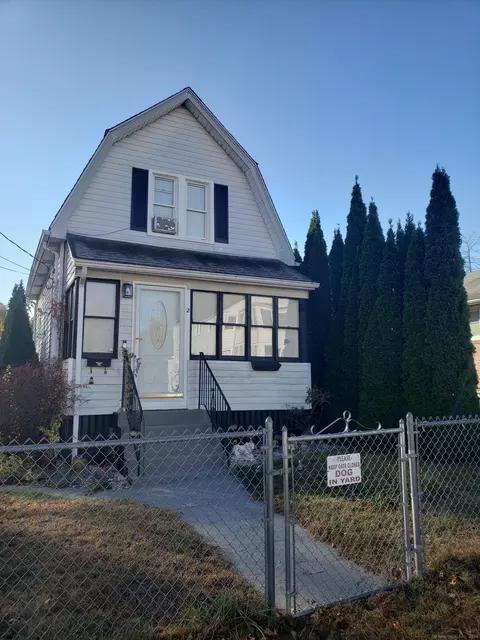 2 Fairfield St, East Hartford, CT 06108