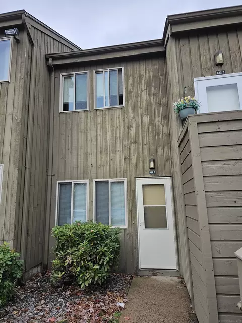 422 Emmett St #C, Bristol, CT 06010