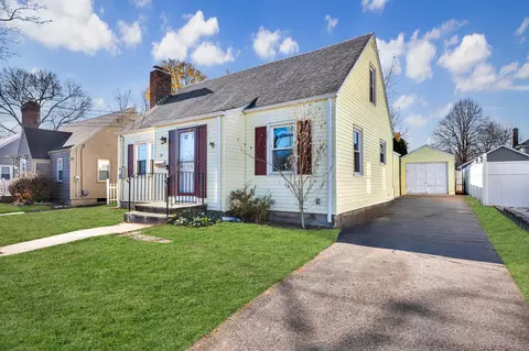 59 Buckland Rd, Wethersfield, CT 06109