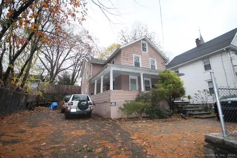 11 Lexington Ave, Norwalk, CT 06854