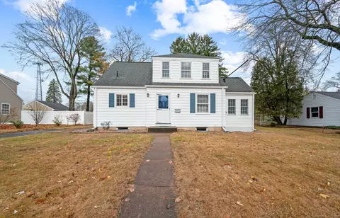 61 Williams St W, Glastonbury, CT 06033