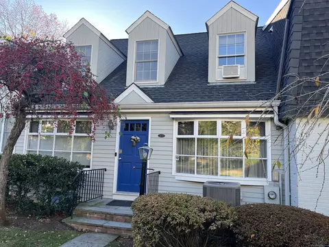 187 Park St #9, New Canaan, CT 06840