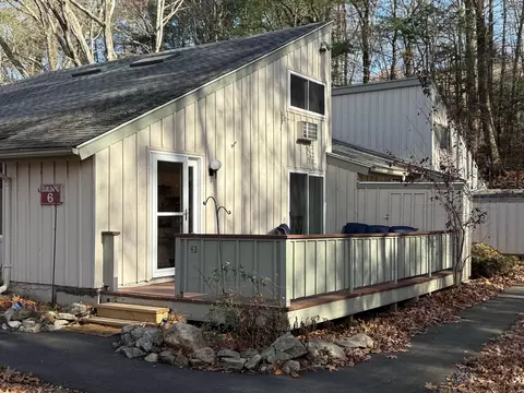 42 Wauwinet Ct #42, Guilford, CT 06437